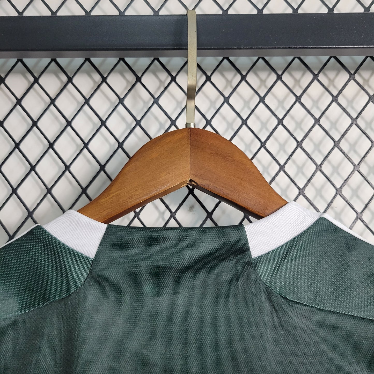 Manchester United 2024/25 Away Jersey – Green Stripe Edition