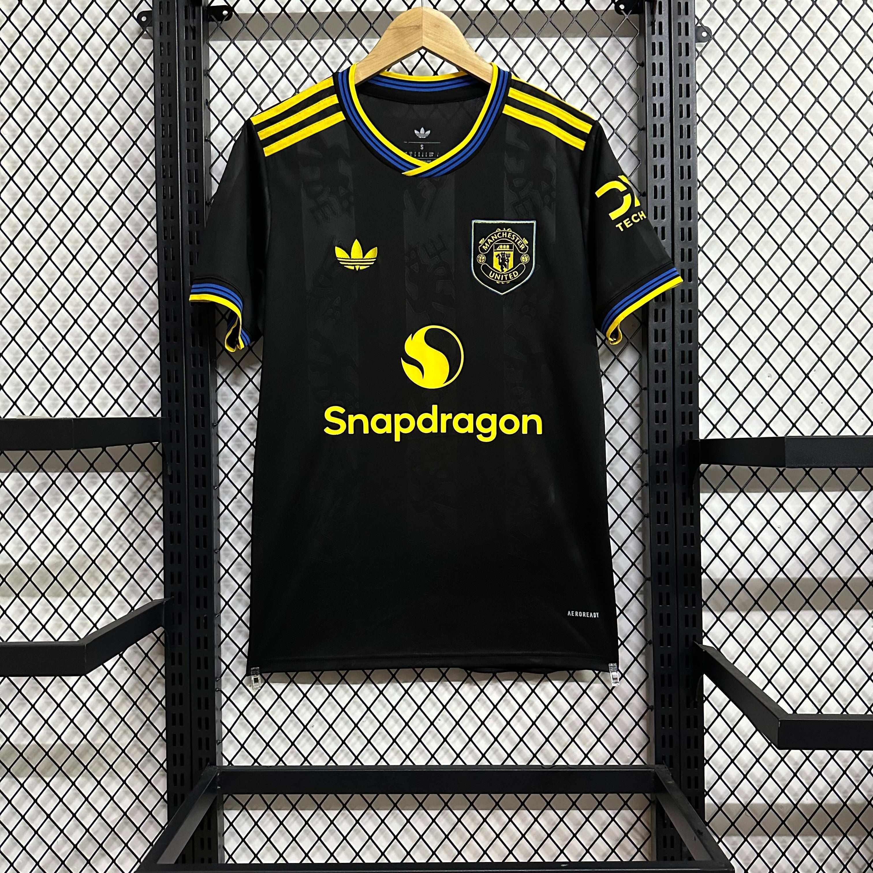 Manchester United Third Kit 2024/25 – Black & Yellow Edition