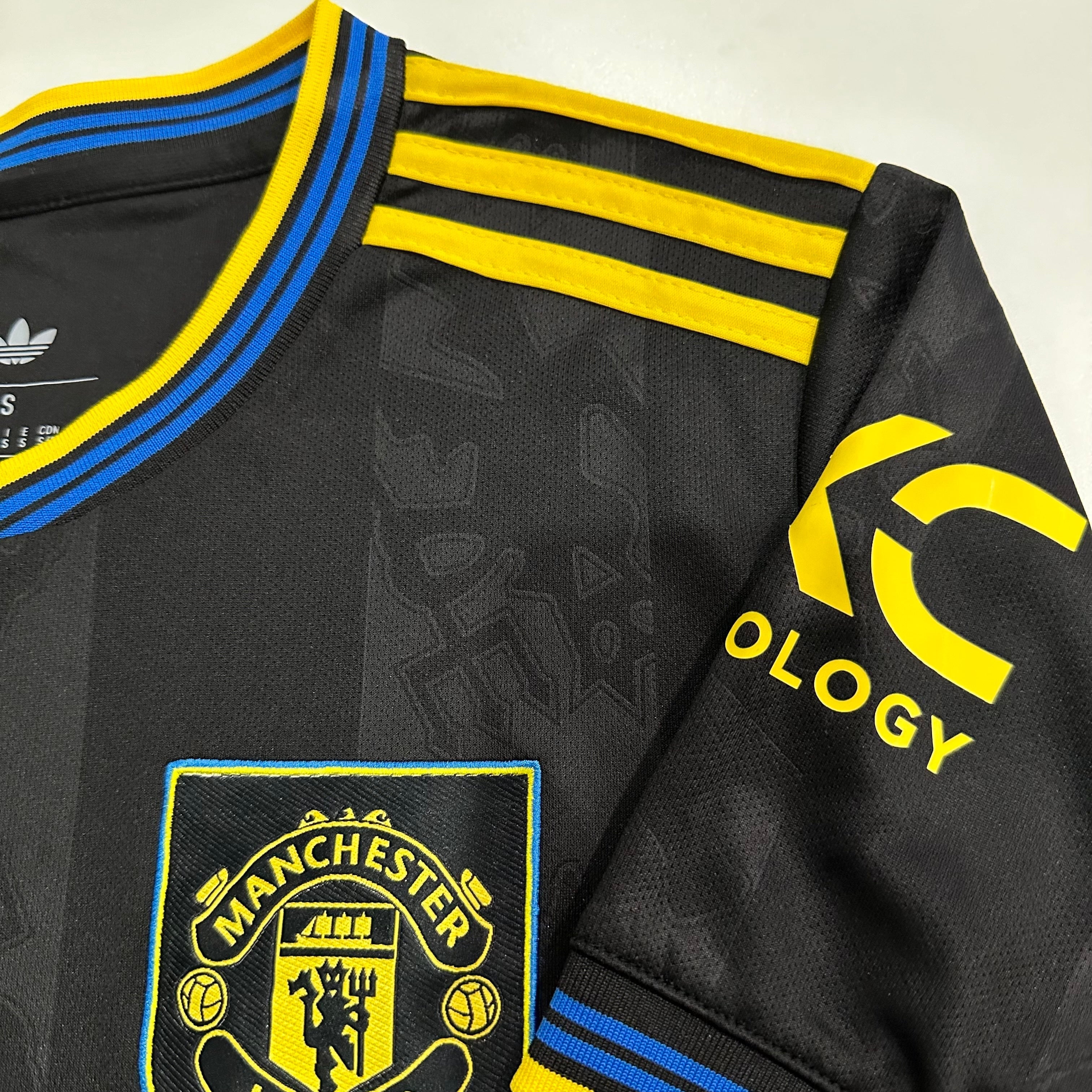 Manchester United Third Kit 2024/25 – Black & Yellow Edition