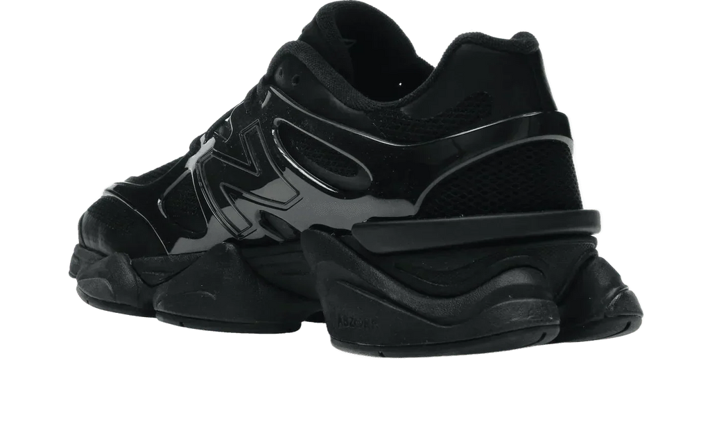 NB 9060 Sea Stone Black