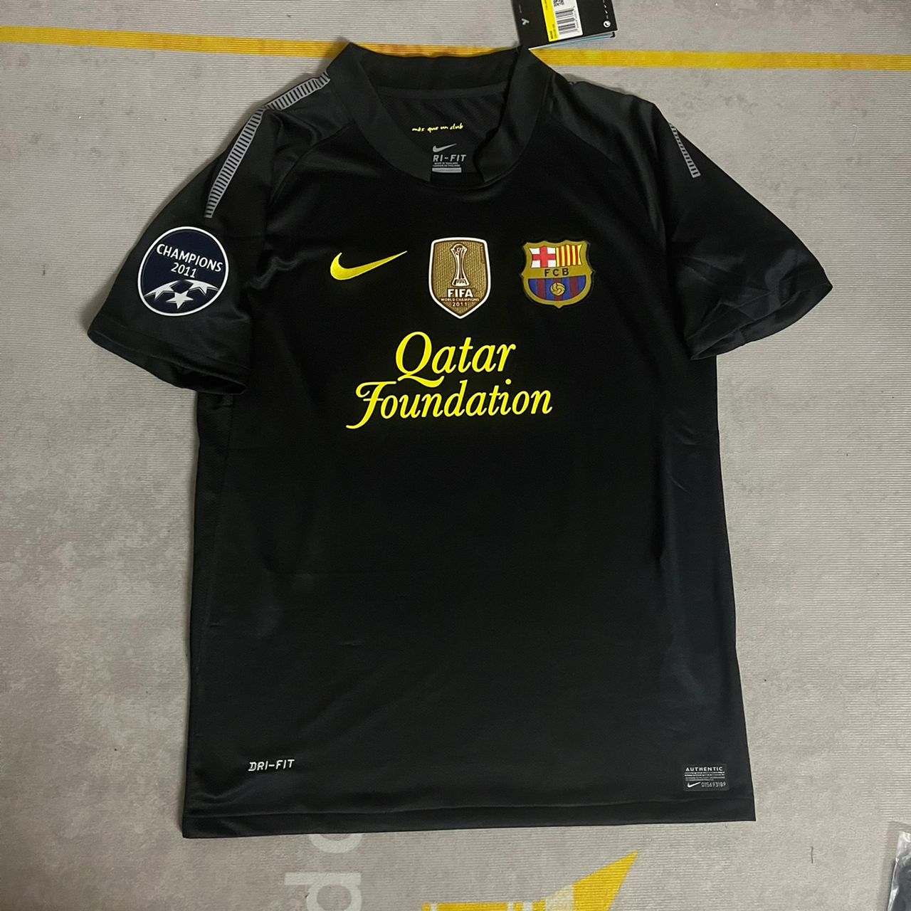 Lionel Messi Black Barcelona 2011/12 Retro Kit Jersey